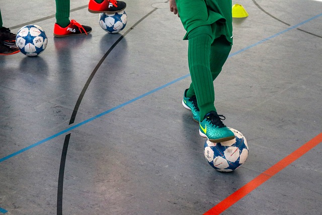 利物浦正式发布新赛季球衣，时隔13年再度携手阿迪达斯